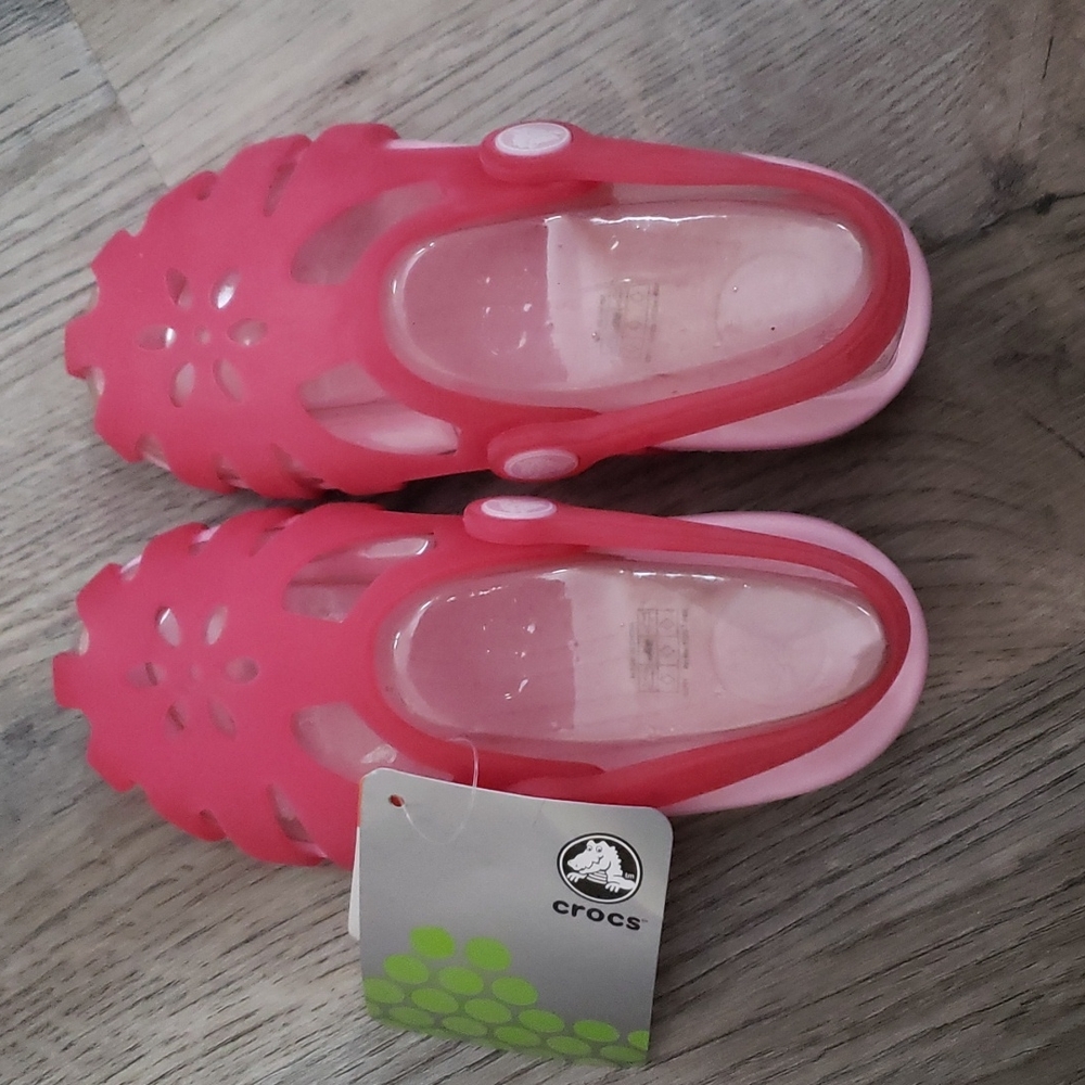 CROCS NWT Shirley Girls Hot Pink/Bubblegum Children's size: C11